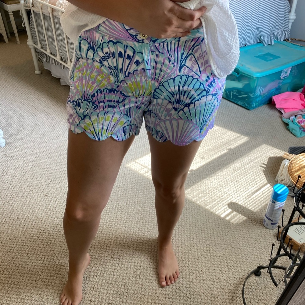 The Buttercup Short